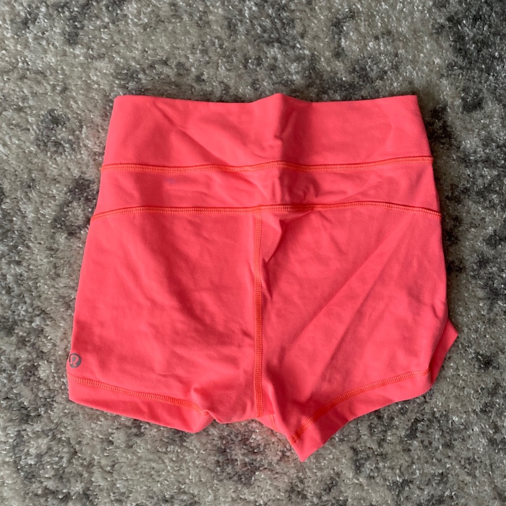 Lululemon short size 6